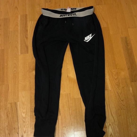 Nike Pants - Nike jogger sweatpants